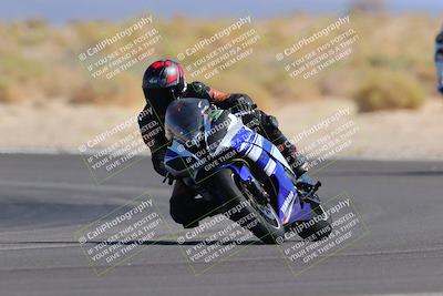 media/Oct-08-2022-SoCal Trackdays (Sat) [[1fc3beec89]]/Turn 16 (125pm)/